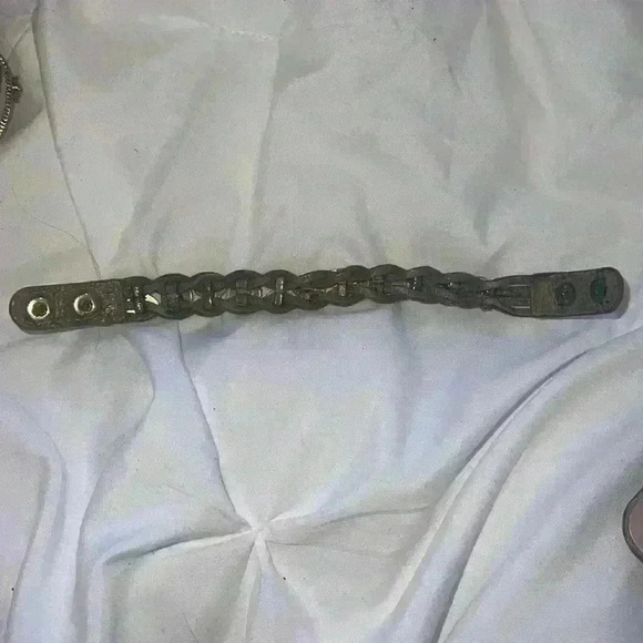 Henri Bendel Swarovski Chrystal Rhinestone and Leather Bracelet - Picture 3 of 3